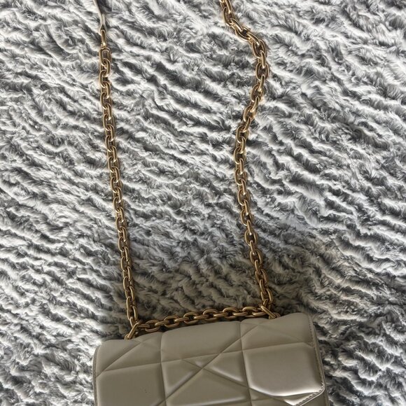 Charles & Keith Shoulder Purse - Picture 4 of 6